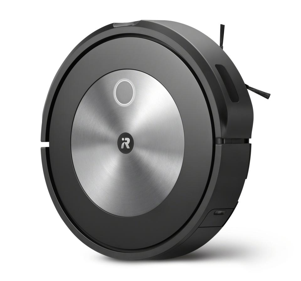 <p>iRobot Roomba j7+</p>
