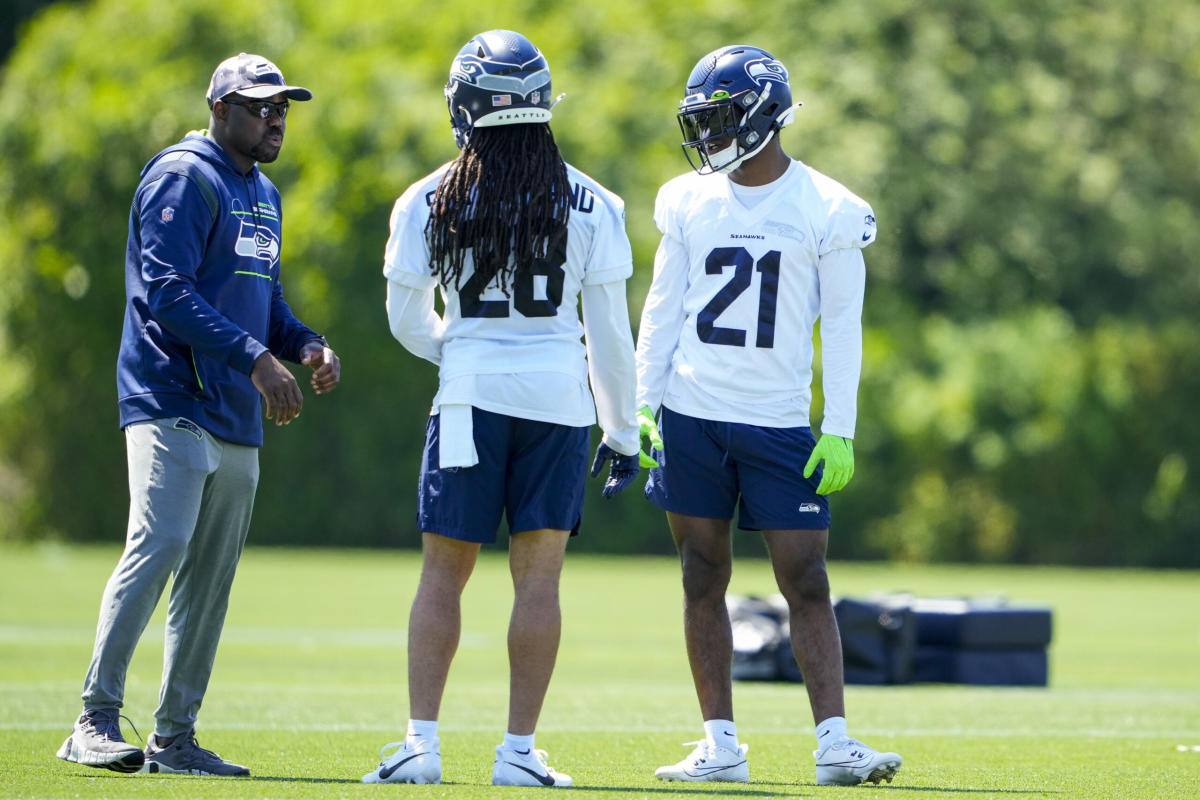 Seahawks Debut Green Practice Jerseys On First Day Of Training Camp