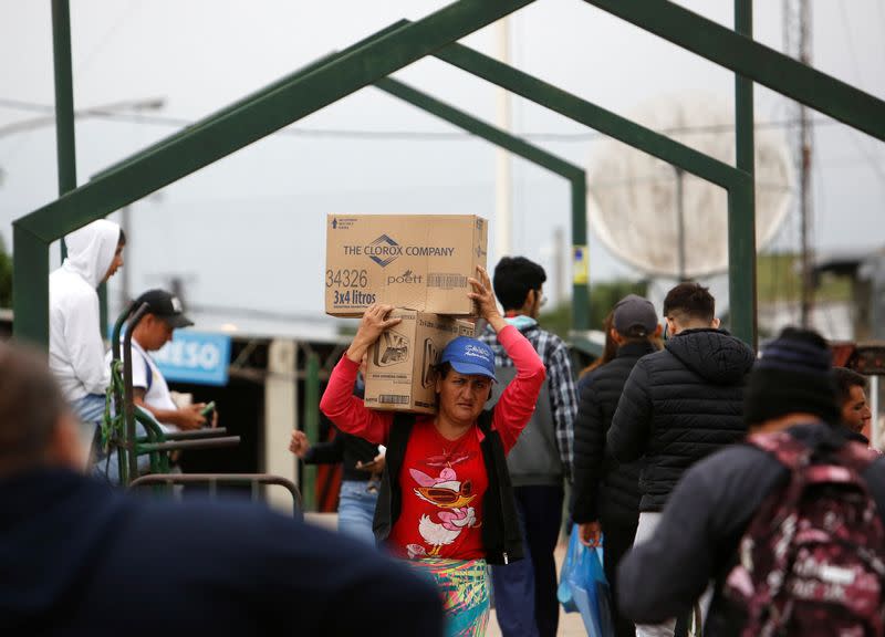 Argentina's 300% inflation and propped-up peso spawn Paraguay border ghost town