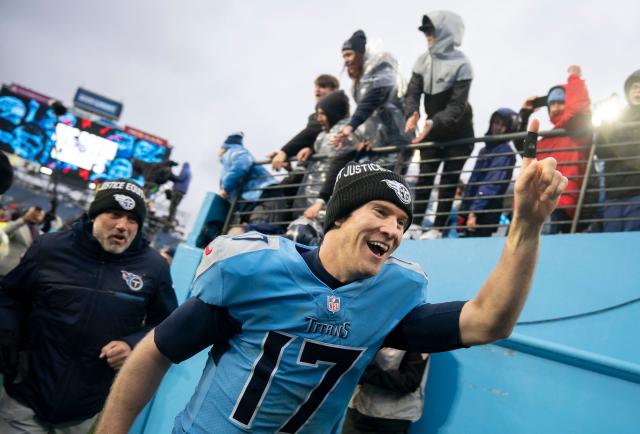 Titans vs. DolphinsTennessee Titans defeat the Miami Dolphins 34 to 3 at  Nissan Stadium