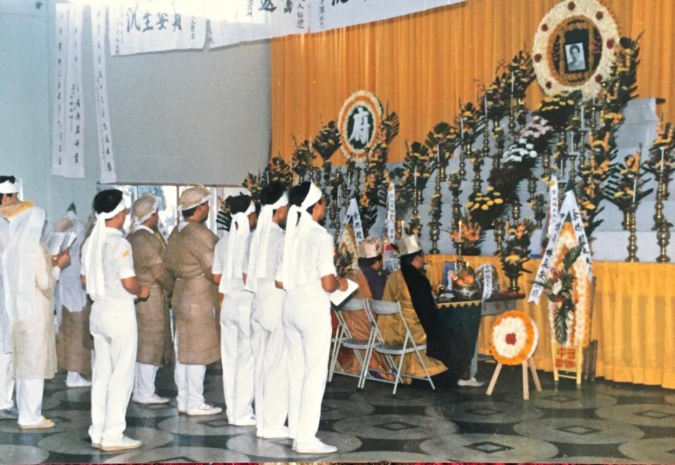 <span class="caption">Buddhist funeral ritual for my Amah in Taichung, on the island’s west side.</span> <span class="attribution"><span class="source">X. F. Yu.</span>, <a class="link " href="http://creativecommons.org/licenses/by/4.0/" rel="nofollow noopener" target="_blank" data-ylk="slk:CC BY;elm:context_link;itc:0;sec:content-canvas">CC BY</a></span>