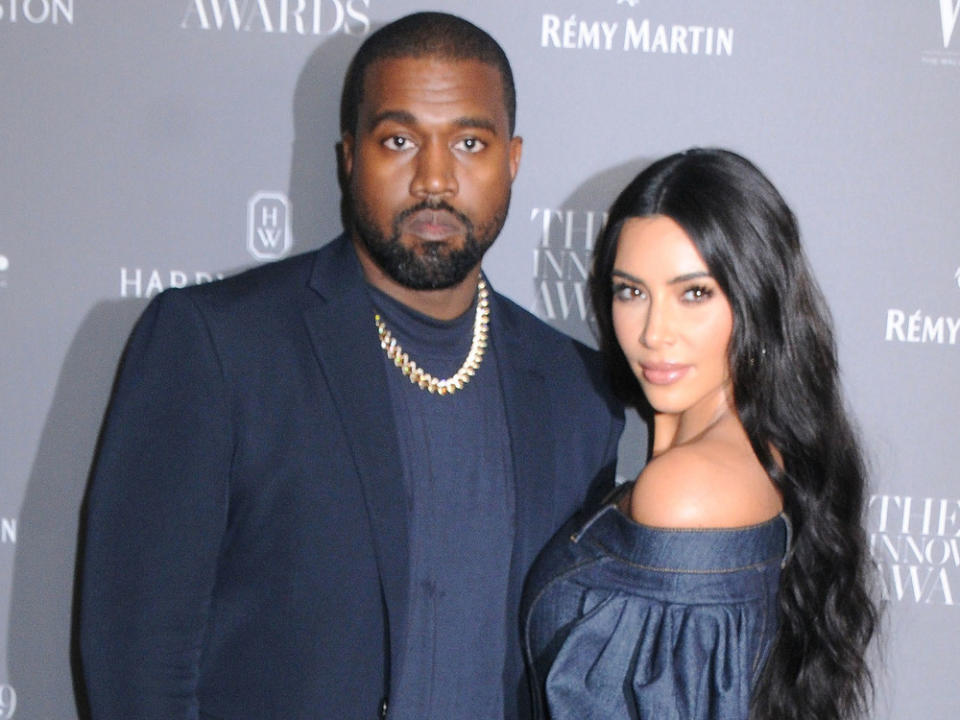 Kanye West und seine Ehefrau Kim Kardashian bei einem Event im November 2019 (Bild: AdMedia/ImageCollect)