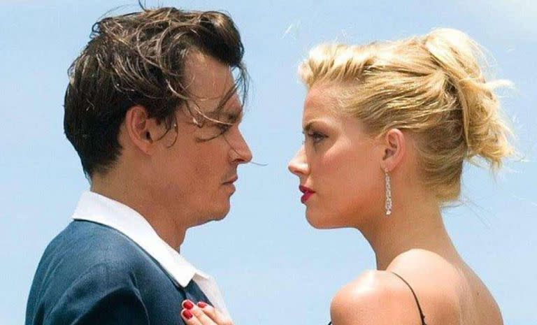 Una escena de Diario de un seductor, la película de ese mismo año donde Johnny Depp y Amber Heard se conocieron (Crédito: ScreenGeek)