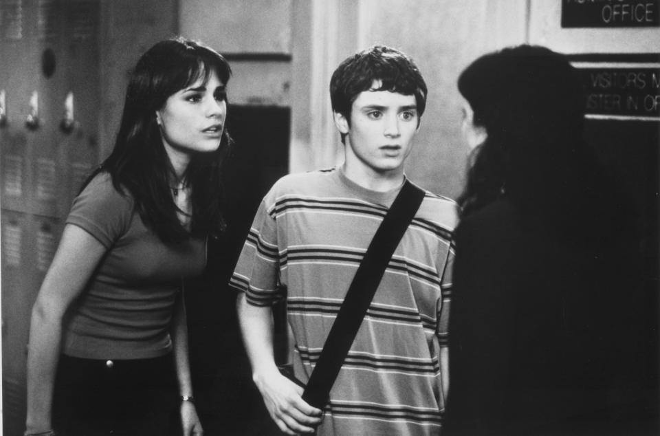 Jordana Brewster (left) and Elijah Woods (center) in Robert Rodriguez's "The Faculty."