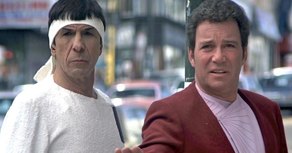 Spock and Kirk in '80s San Francisco in Star Trek IV: The Voyage Home.