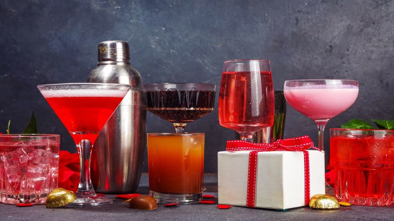 Red cocktails and gift