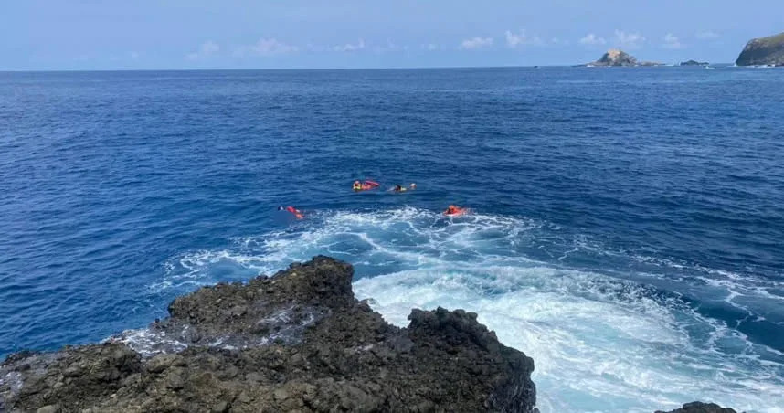 台東縣綠島鄉17日中午發生釣客落海意外。（圖／蔡旻妤台東傳真）