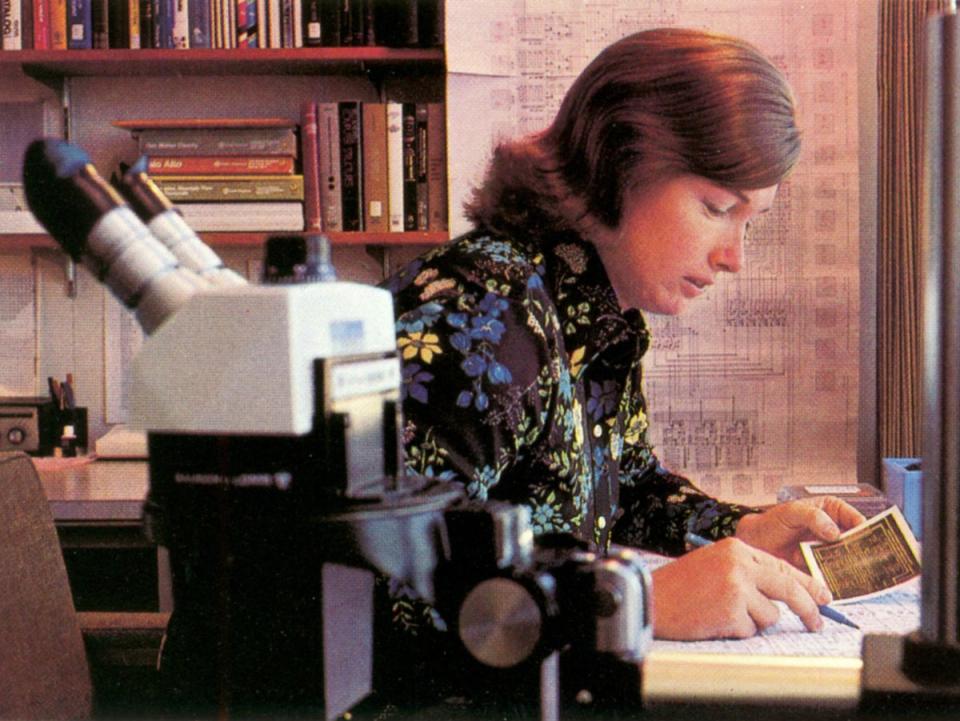 Lynn Conway working at Xerox PARC in Palo Alto, California, 1977 (Lynn Conway)