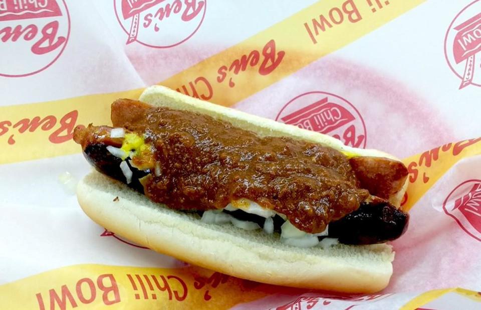 Half-Smoke, Ben’s Chili Bowl (Washington, D.C.)