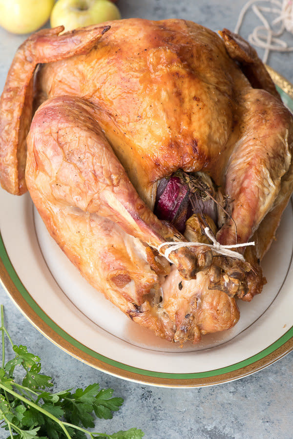 <strong>Get the <a href="http://boulderlocavore.com/easy-roast-turkey/" target="_blank">Easy Roast Turkey recipe</a>&nbsp;from Boulder Locavore</strong>