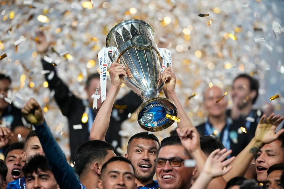 Jun 1, 2024; Pachuca, Hidalgo, Mexico; CF Pachuca celebrate with the trophy after defeating the Columbus Crew in the 2024 CONCACAF Champions Cup Championship at Estadio Hidalgo. Mandatory Credit: Adam Cairns-USA TODAY Sports