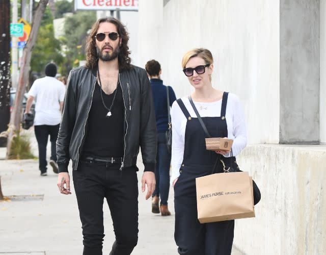 LOS ANGELES, CA – JANUARY 06: Russell Brand and Laura Gallacher are seen on January 06, 2018 in Los Angeles, California. (Photo by BG002/Bauer-Griffin/GC Images)