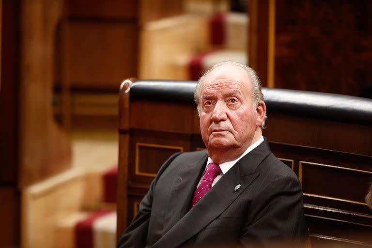 Foto de archivo del rey emérito don Juan Carlos I en el acto conmemorativo del 40º aniversario de la Constitución de 1978, en el Congreso (Madrid, España) a 6 de diciembre de 2018