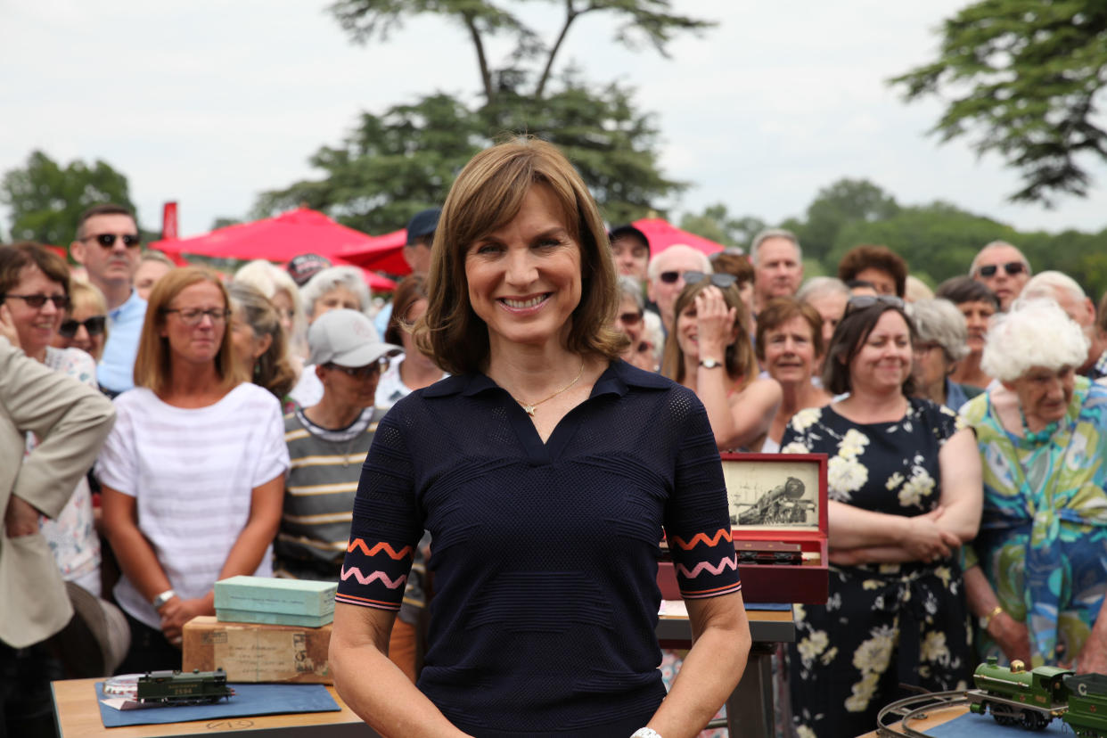 Fiona Bruce hosts the Antiques Roadshow. (BBC)