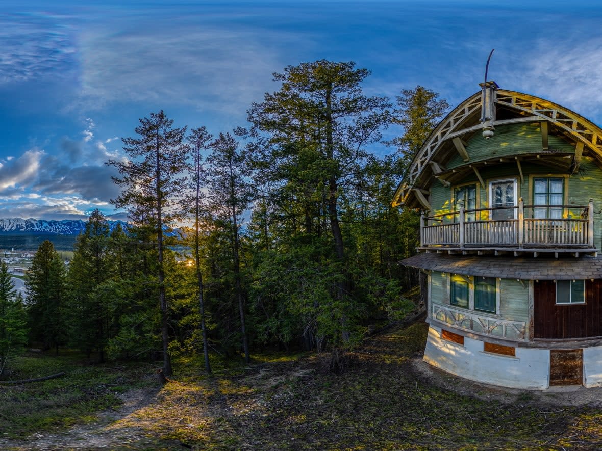 One of the chalets at the Swiss Edelweiss Village north of Golden, B.C. The chalets were built more than a century ago to house Swiss guides brought in to share their mountaineering expertise with Canadians. (Denis Gadbois - image credit)