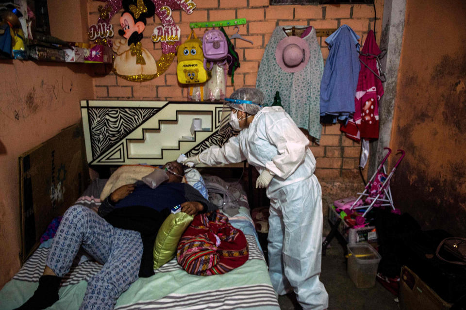 Image: Peru Covid cases (Ernesto Benavides / AFP - Getty Images)