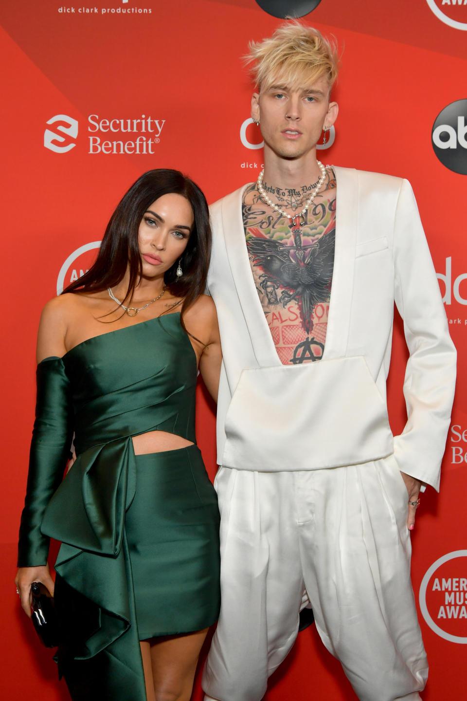 LOS ANGELES, CALIFORNIA - NOVEMBER 22: (L-R) In this image released on November 22, Megan Fox and Machine Gun Kelly attend the 2020 American Music Awards at Microsoft Theater on November 22, 2020 in Los Angeles, California. (Photo by Emma McIntyre /AMA2020/Getty Images for dcp)