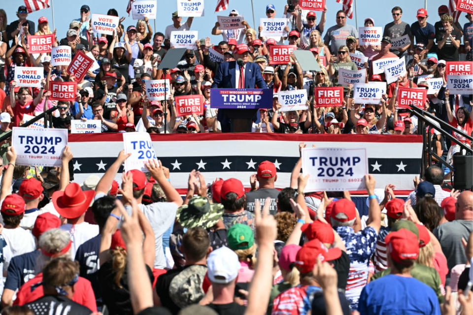 These Pictures Compare The Crowds At Donald Trump's And Kamala Harris's