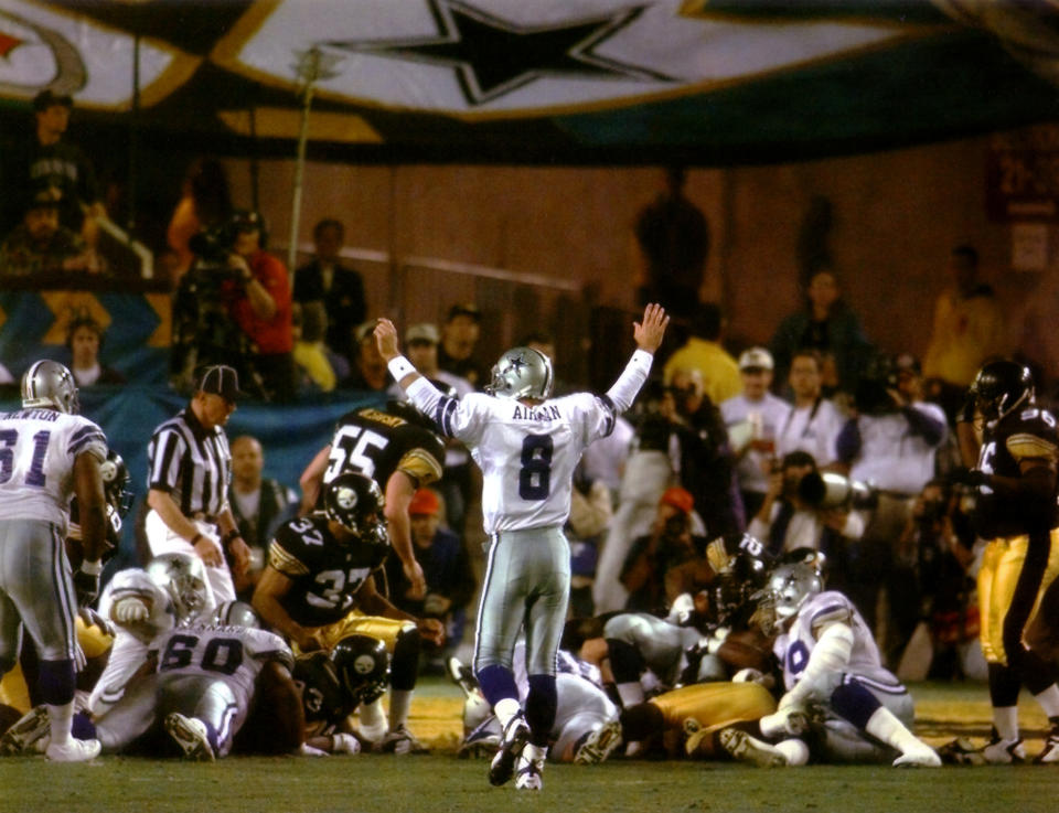 Twenty-five years ago, the Dallas Cowboys won their third Super Bowl in four years. They haven't sniffed another title since. (AP)