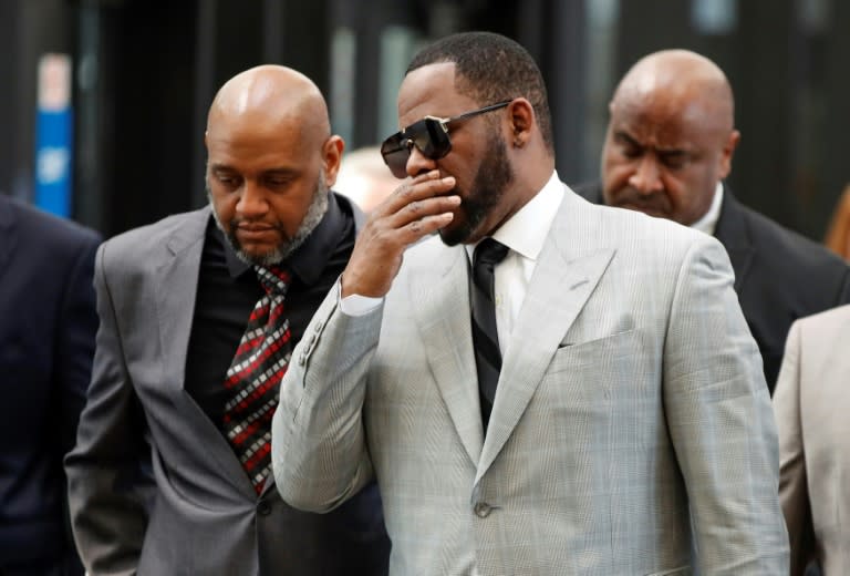 El cantante estadounidense R. Kelly a su llegada a un tribunal de Chicago (EEUU) el 6 de junio de 2019