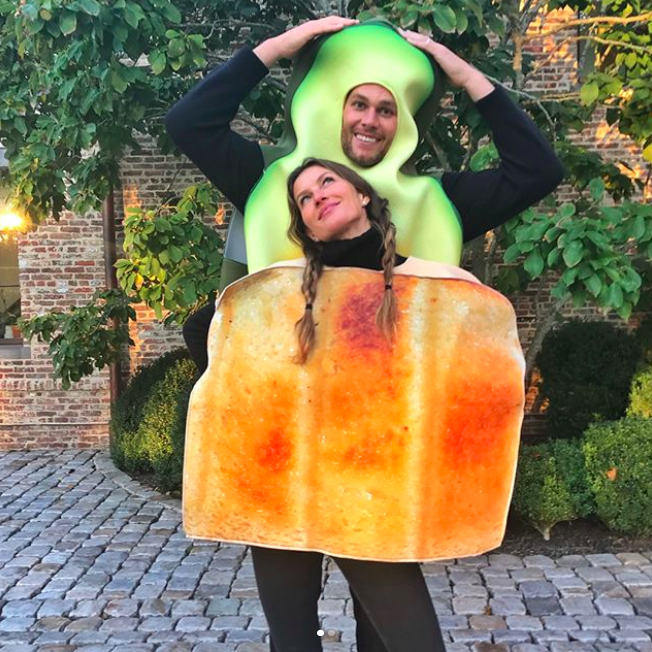 <p>The model and her football-star hubby, Tom Brady, were a delicious pair: avocado toast. (Photo: <a rel="nofollow noopener" href="https://www.instagram.com/p/Ba7cdrGlVWJ/?hl=en&taken-by=gisele" target="_blank" data-ylk="slk:Gisele Bündchen via Instagram;elm:context_link;itc:0;sec:content-canvas" class="link ">Gisele Bündchen via Instagram</a>) </p>