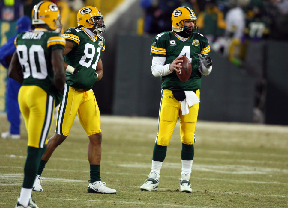 Jan 20, 2008; Green Bay, WI, USA; Green Bay Packers quarterback Brett Favre (4) warms up with wide receivers Koren Robinson (81) and Donald Driver (80) before the NFC championship game against the <a class="link " href="https://sports.yahoo.com/nfl/teams/ny-giants/" data-i13n="sec:content-canvas;subsec:anchor_text;elm:context_link" data-ylk="slk:New York Giants;sec:content-canvas;subsec:anchor_text;elm:context_link;itc:0">New York Giants</a> at Lambeau Field. Mandatory Credit: Matthew Emmons-USA TODAY Sports