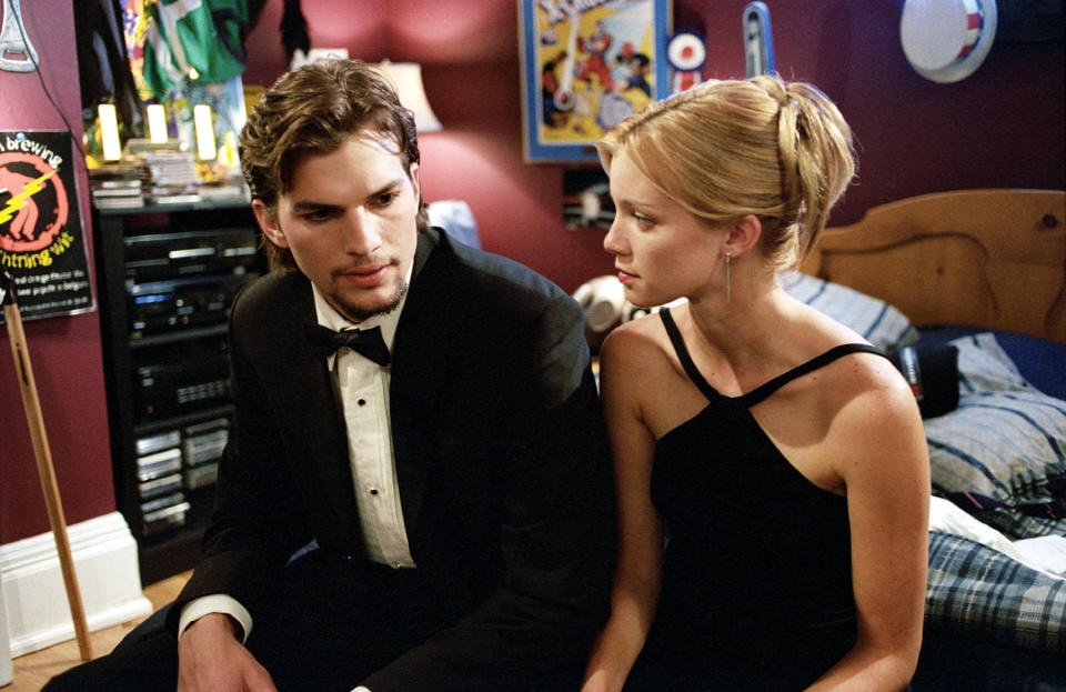 Ashton Kutcher (Evan) and Amy Smart (Kayleigh) in The Butterfly Effect. (Alamy)