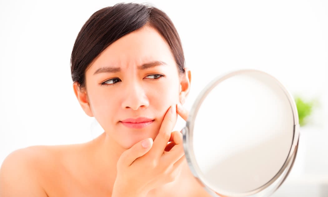 Does toothpaste really work on zits? We did the research so you don’t have to!