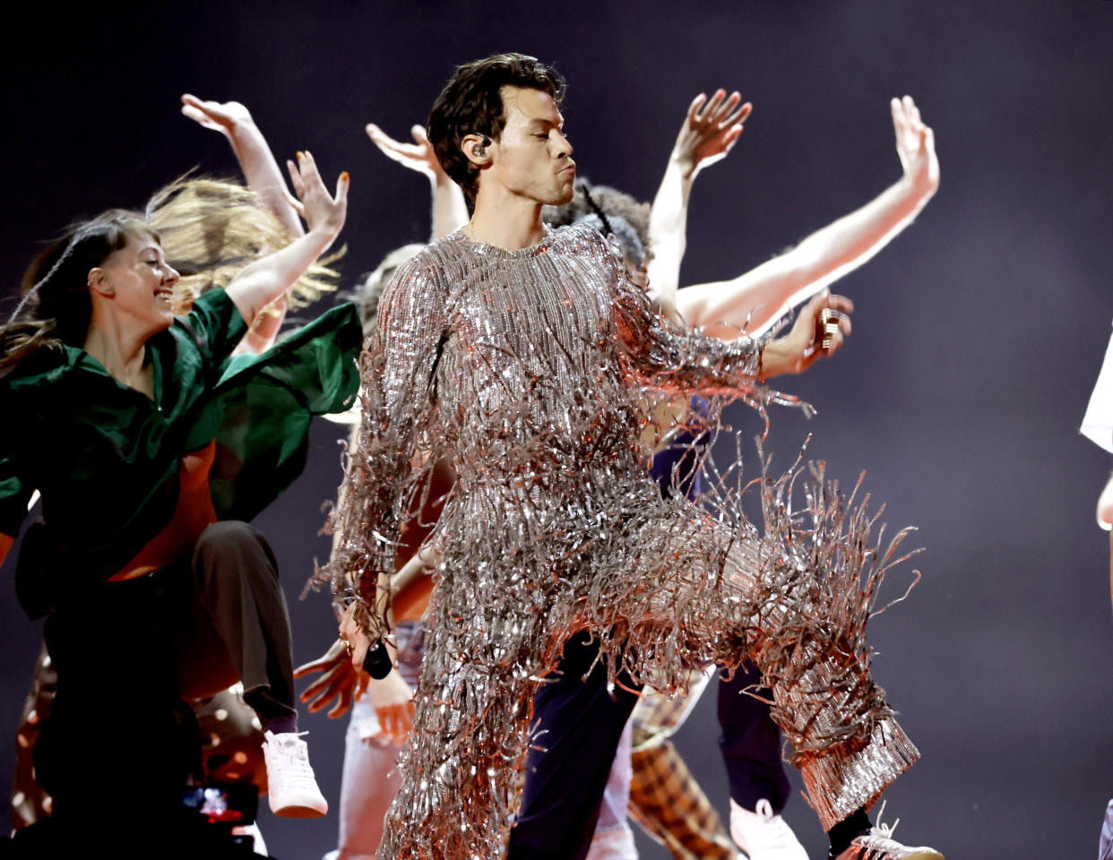 Harry Styles performs at the 65th Grammy Awards on February 05, 2023 in Los Angeles, CA. (Kevin Winter / Getty Images)