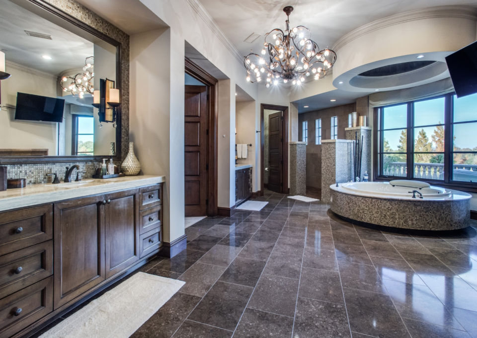 The master bathroom with circular Jacuzzi.
