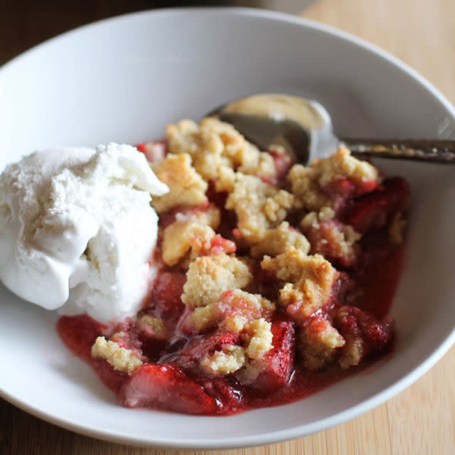 <p>For your dinner's grand finale, serve them a rich bowl of melt-in-your-mouth crumble. Because nobody said you <em>had </em>to have pie on Thanksgiving. </p><p><strong>Get the recipe at <a rel="nofollow noopener" href="http://www.theroastedroot.net/paleo-strawbery-crumble/" target="_blank" data-ylk="slk:The Roasted Root;elm:context_link;itc:0;sec:content-canvas" class="link ">The Roasted Root</a>. </strong></p>