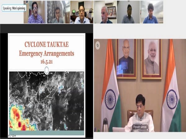 Union Ministers Piyush goyal and Mansukh Mandaviya interact about Cyclone Tauktae (Photo/Twitter)