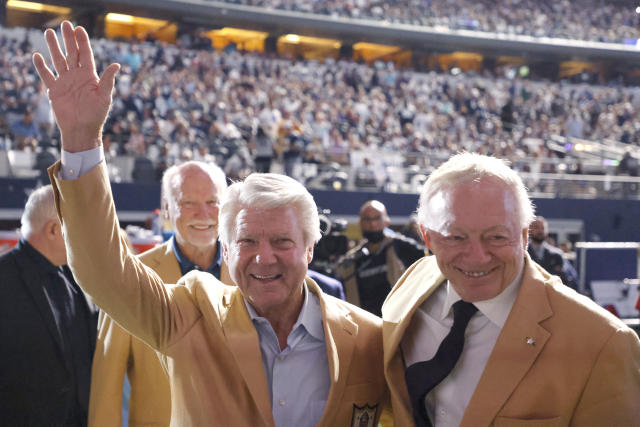 Jerry Jones Congratulates Jimmy Johnson On HOF