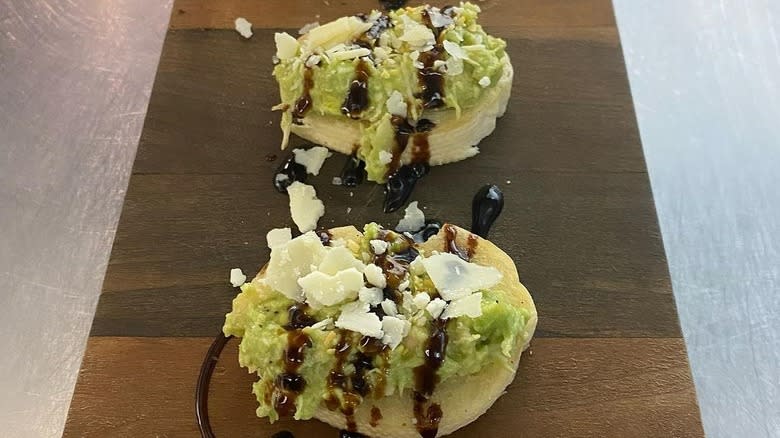 avocado toast slices