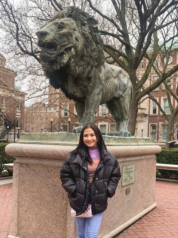 Prilly Latuconsina mengunjungi Harvard University (Foto: Instagram/@prillylatuconsina96)