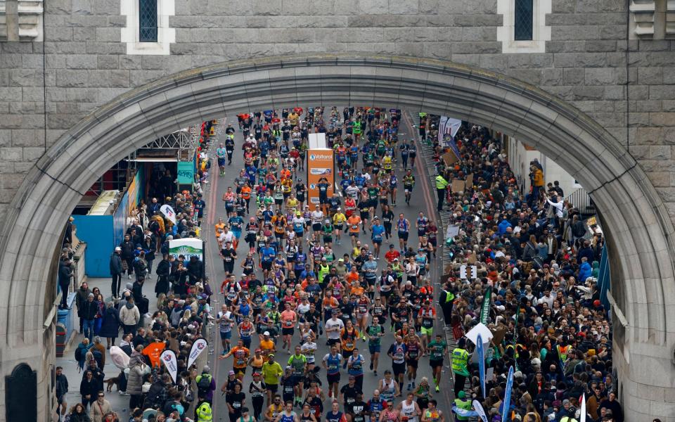 Across Tower Bridge the runners go - nearly at the halfway point