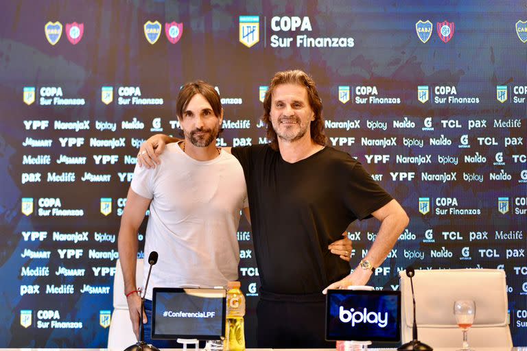 Diego Martínez (DT de Boca) y Rubén Darío Insua (DT de San Lorenzo) en la conferencia de prensa que dieron juntos en la antesala del clásico por la Copa de la Liga