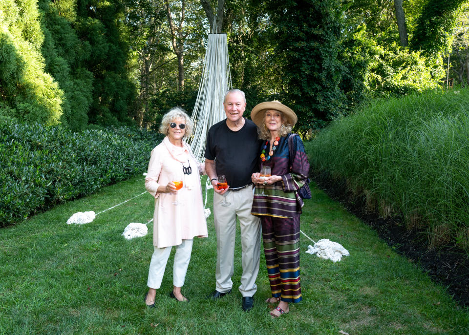 Wendy Keys, Robert Wilson, Blythe Danner