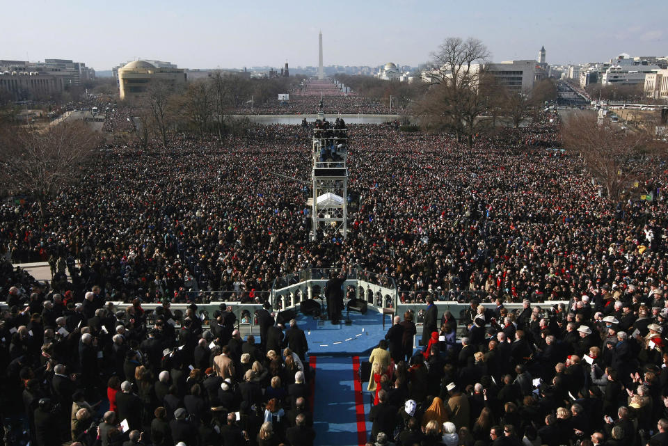 Image: President Barack Obama gives his inaugural address on Jan.  20, 2009. (Win McNamee / Getty Images file)