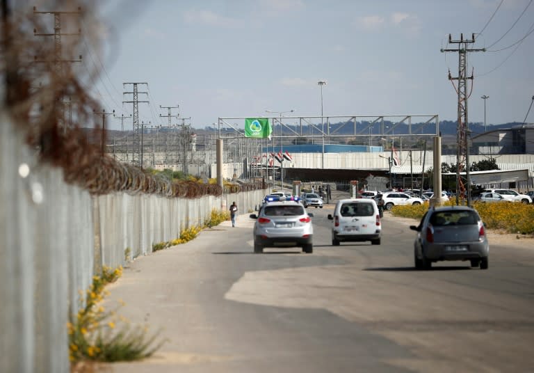 Vehicles in the Gaza Strip move towards the Israeli-controlled Erez crossing on November 1, 2017