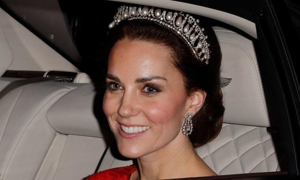 kate middleton wearing a tiara