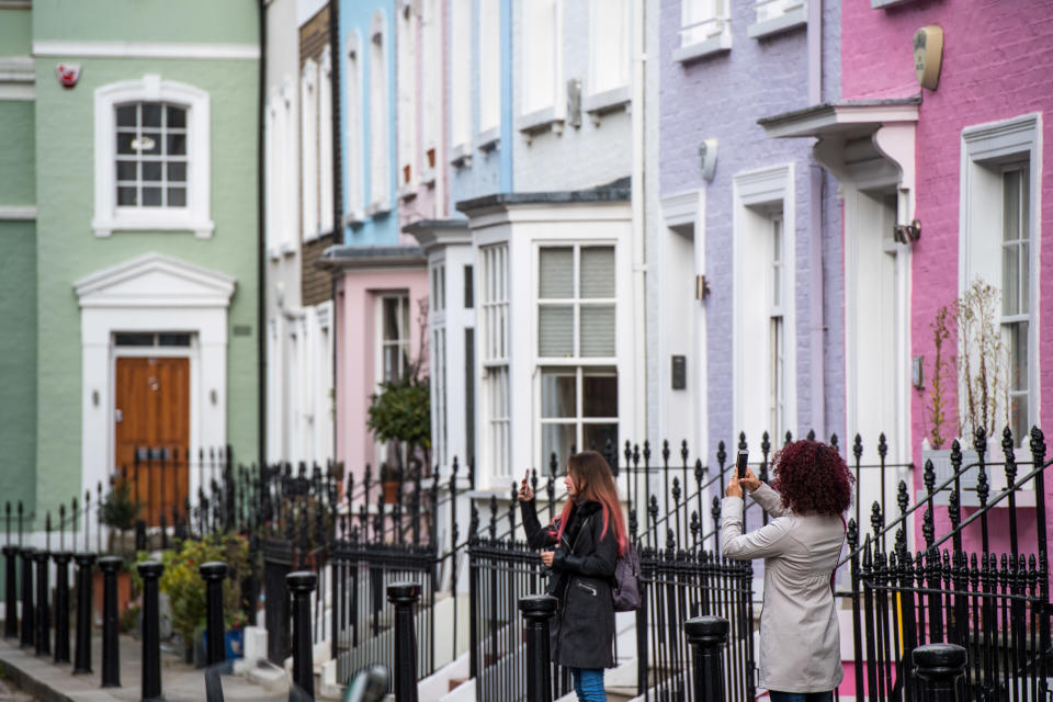 Property value in London is falling. Photographer: Chris J Ratcliffe/Bloomberg via Getty Images