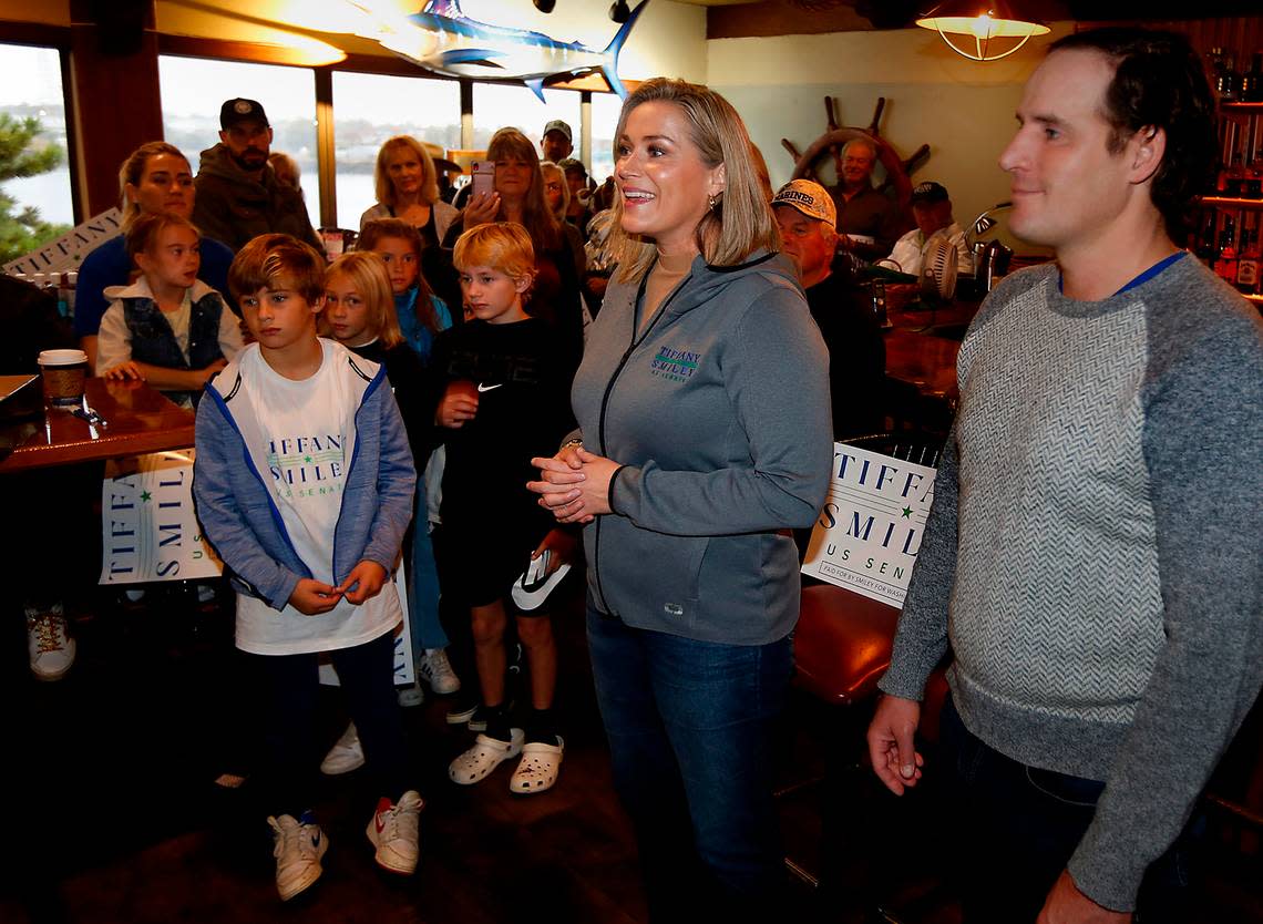 In this 2022 photo, U.S. Senate candidate Tiffany Smiley stands next to her husband, Scott, at a New Mom in Town Tour stop at the Clover Island Inn in Kennewick. Bob Brawdy/bbrawdy@tricityherald.com