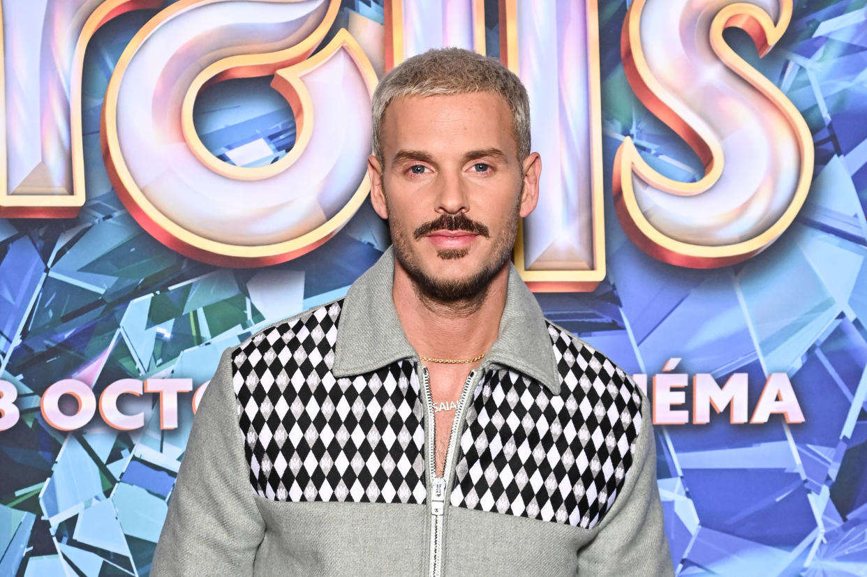 Aux NRJ Music Awards 2023, un des prix remportés par Matt Pokora a été annoncé dans le générique de fin, ce qui a suscité la colère du chanteur. 