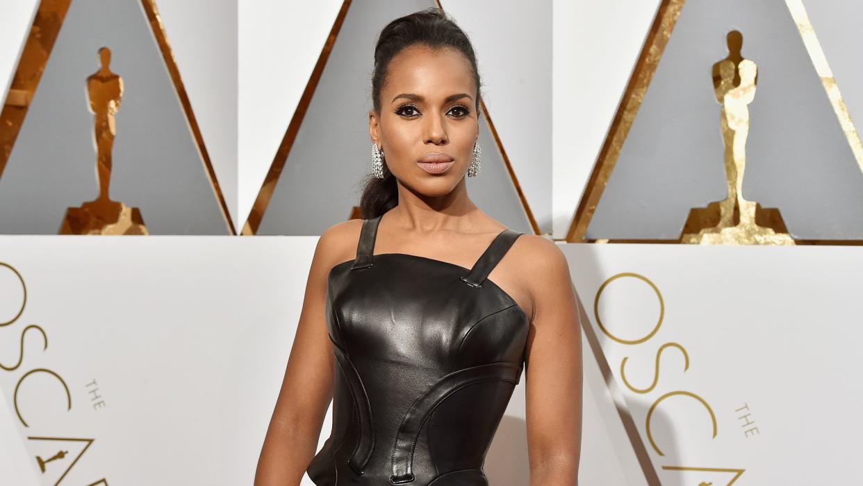 HOLLYWOOD, CA - FEBRUARY 28:  Actress Kerry Washington attends the 88th Annual Academy Awards at Hollywood & Highland Center on February 28, 2016 in Hollywood, California.