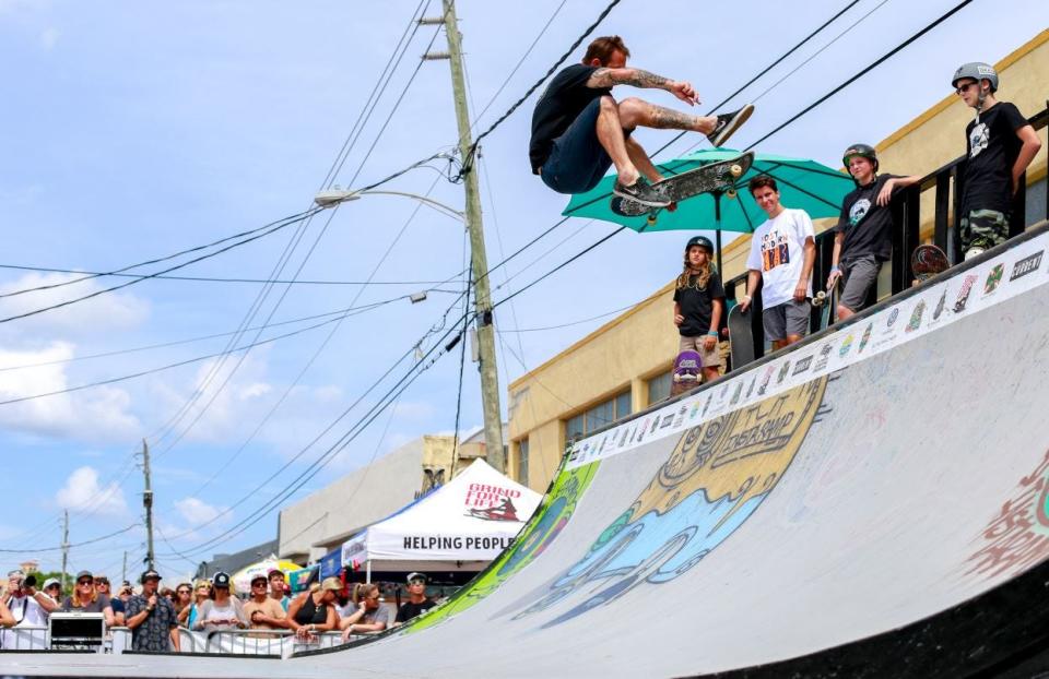 The Van, Surf & Skate Expo 2022 will feature two skateboard competitions.