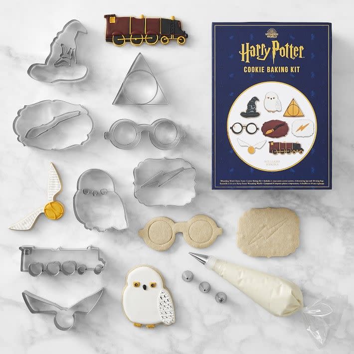 3) Harry Potter Cookie Cutter Set