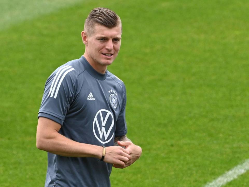 Kroos berichtet von Corona-Erkrankung