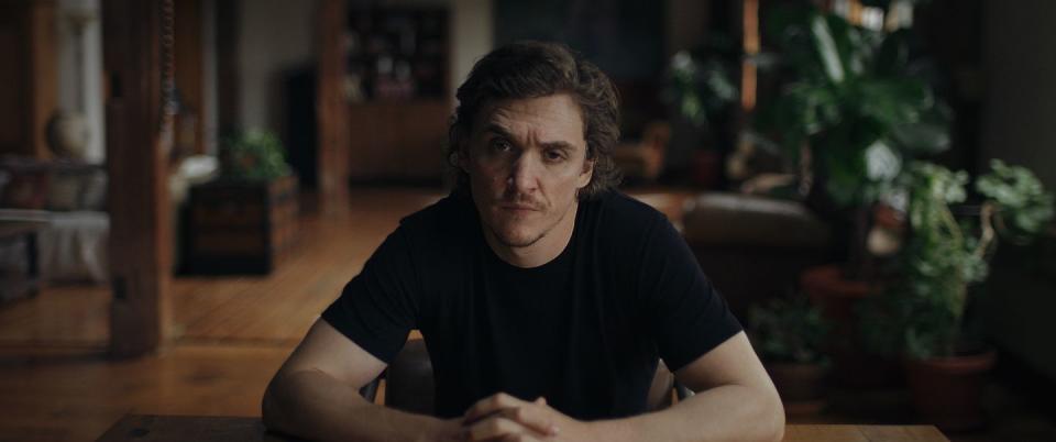 mother may i starring kyle gallner as emmett