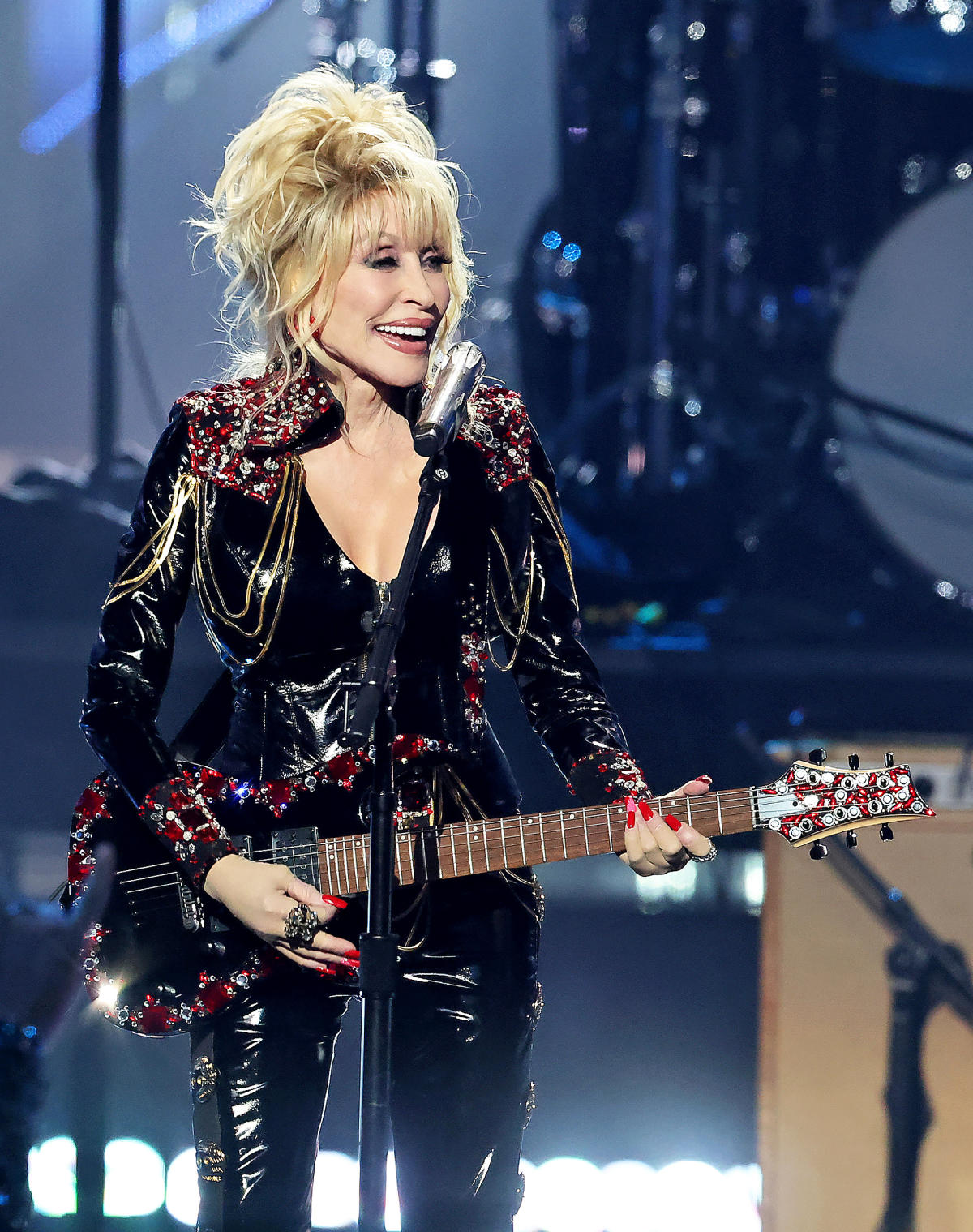 Pink, Stevie Nicks and more confirmed to be singing on Dolly Parton's 'Rock  Star' ﻿album - ABC News